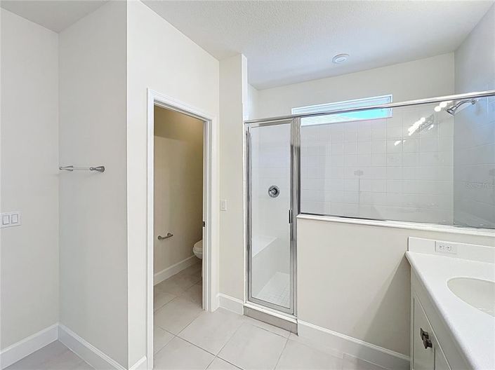 Image No.15-4 Bed House for sale