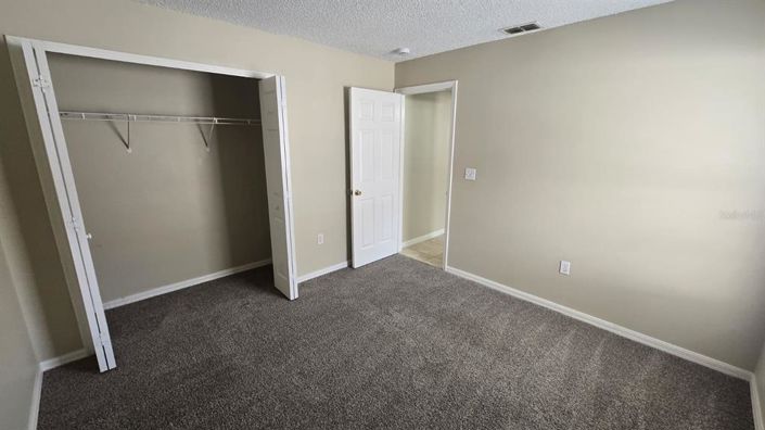 Image No.10-3 Bed House for sale