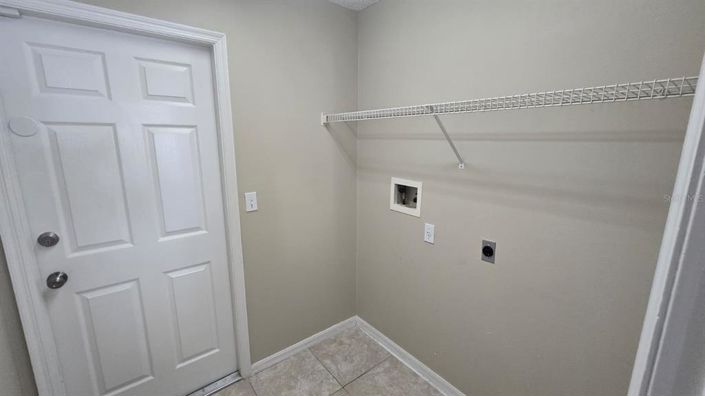 Image No.12-3 Bed House for sale