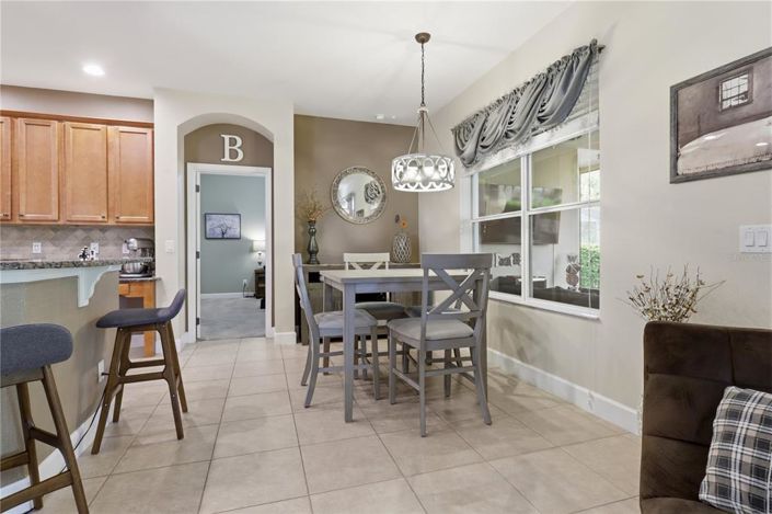 Image No.19-6 Bed House for sale