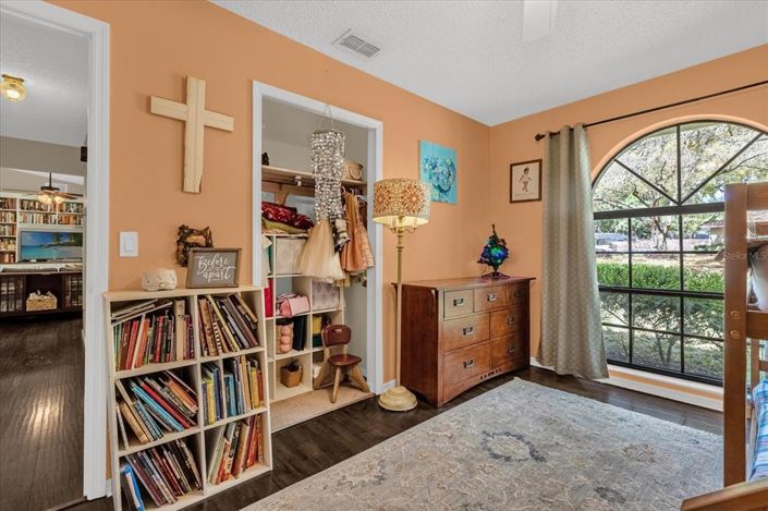 Image No.16-3 Bed House for sale