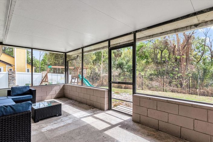 Image No.22-3 Bed House for sale