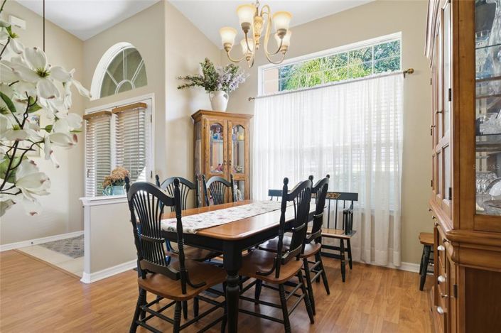 Image No.3-3 Bed House for sale