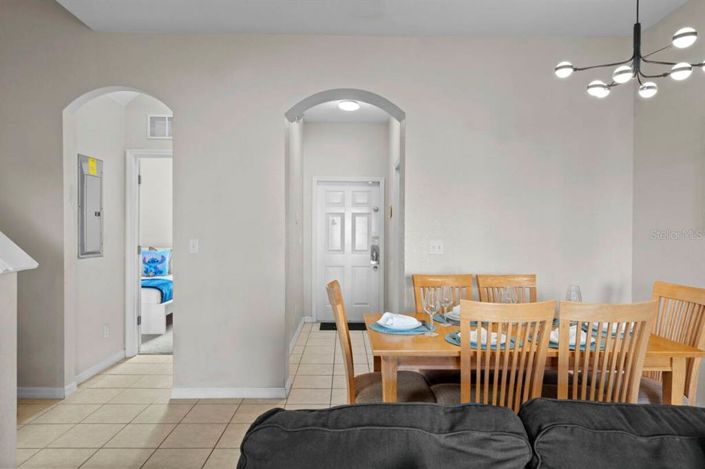 Image No.5-3 Bed Townhouse for sale