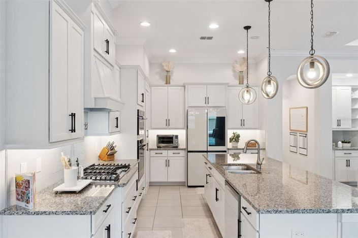 Image No.12-5 Bed House for sale