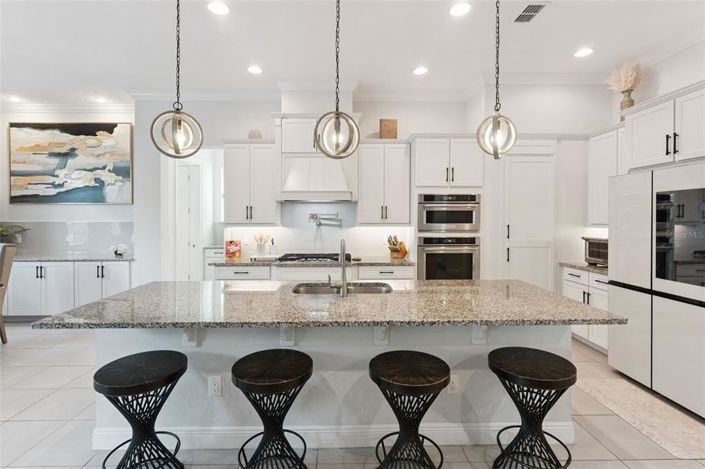 Image No.13-5 Bed House for sale