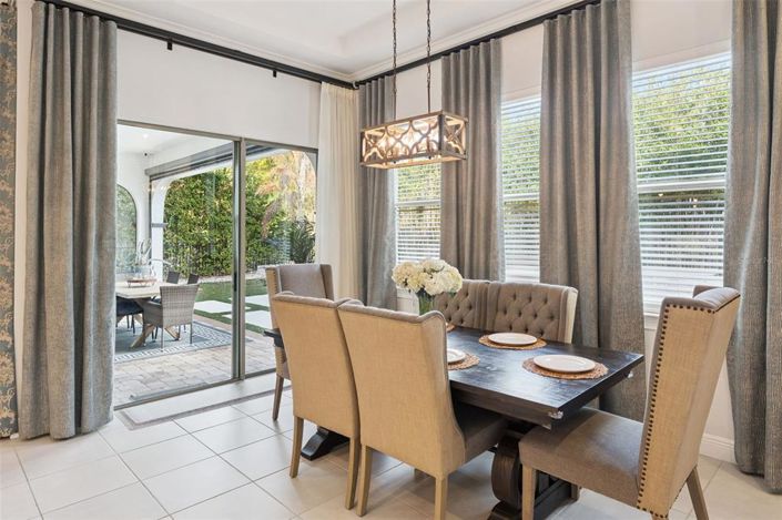 Image No.15-5 Bed House for sale