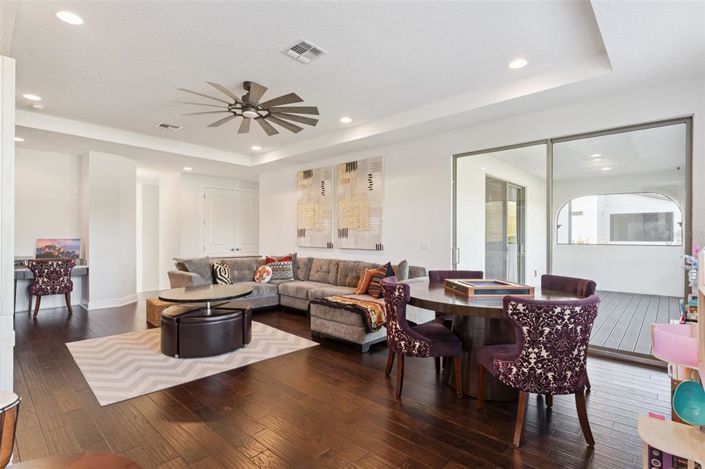 Image No.19-5 Bed House for sale