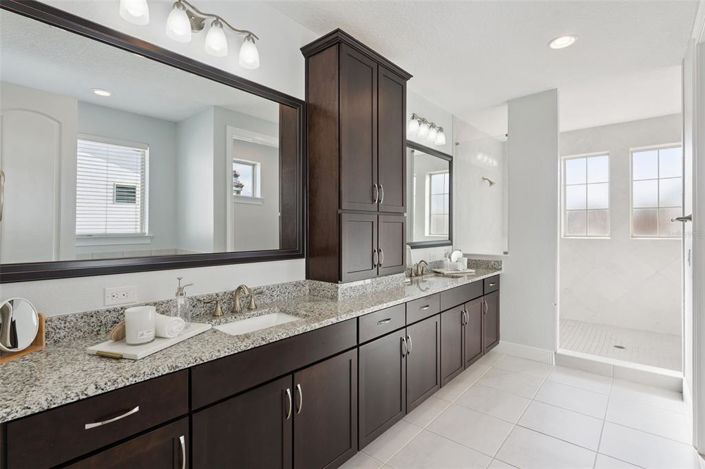 Image No.33-5 Bed House for sale