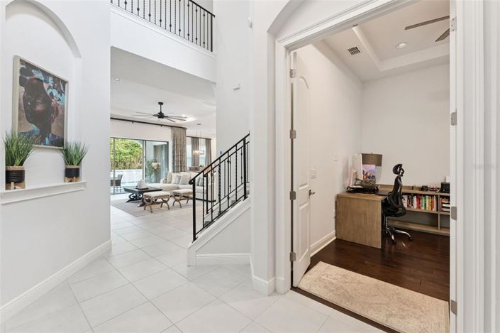 Image No.5-5 Bed House for sale