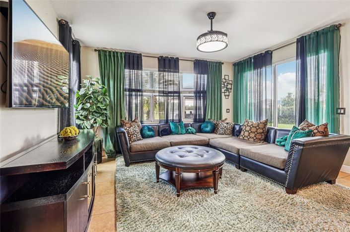 Image No.13-6 Bed House for sale