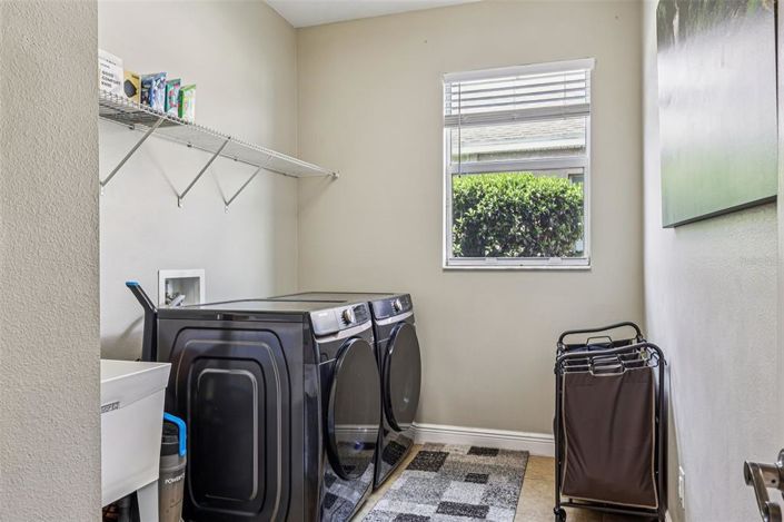 Image No.26-6 Bed House for sale