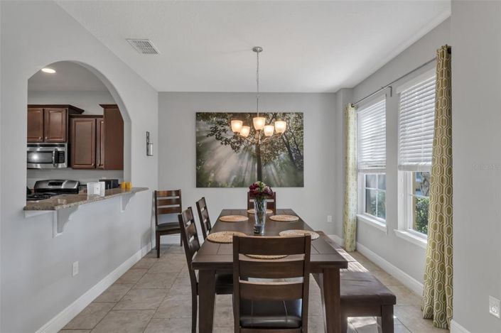 Image No.12-6 Bed House for sale