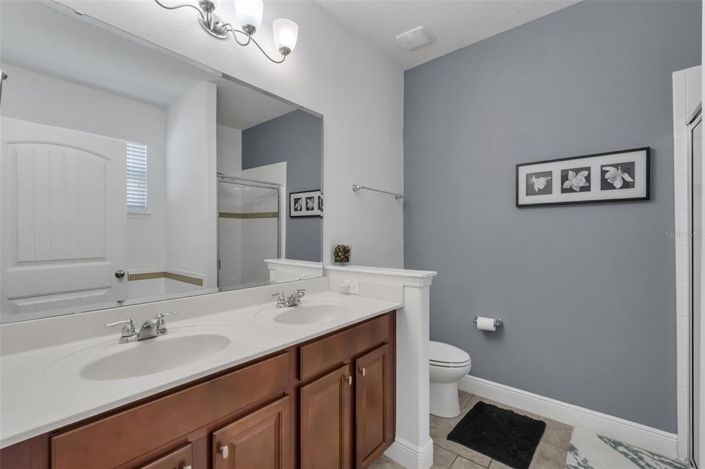 Image No.18-6 Bed House for sale