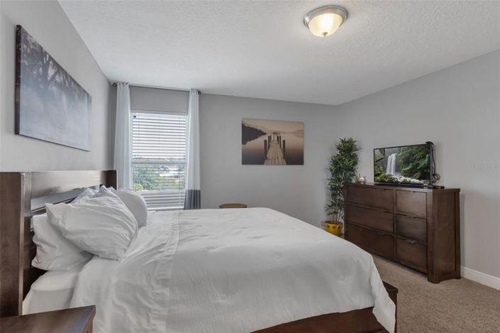 Image No.20-6 Bed House for sale