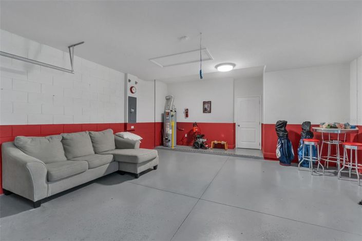 Image No.38-6 Bed House for sale