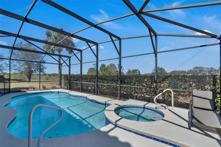 Image No.39-6 Bed House for sale