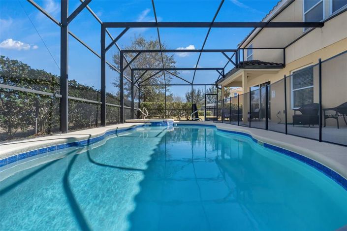 Image No.41-6 Bed House for sale