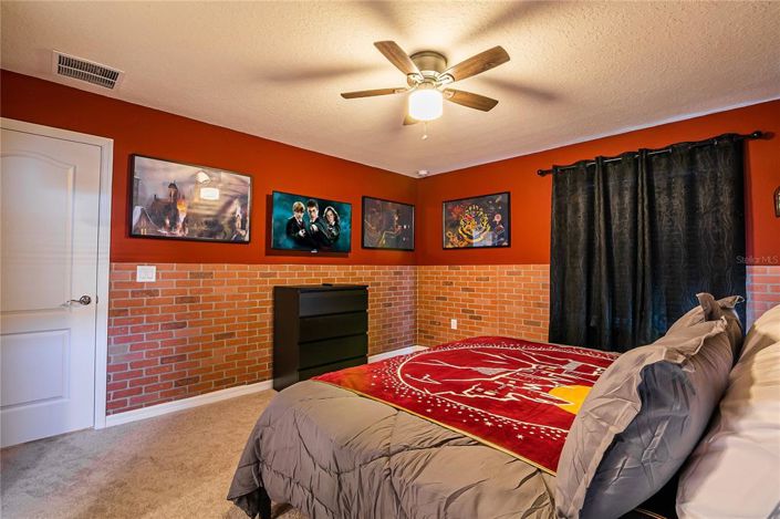 Image No.45-5 Bed House for sale