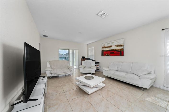 Image No.8-Maison de 3 chambres à vendre à Saint John