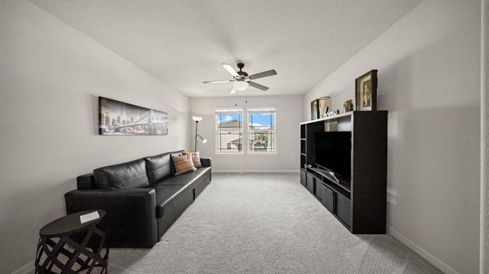 Image No.19-3 Bed House for sale