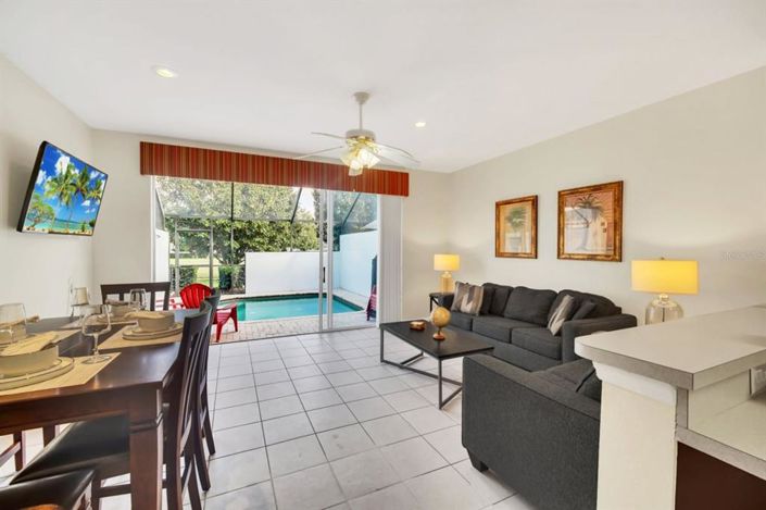 Image No.12-3 Bed Townhouse for sale