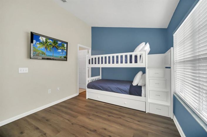 Image No.23-3 Bed Townhouse for sale