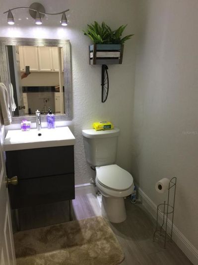 Image No.8-3 Bed Townhouse for sale