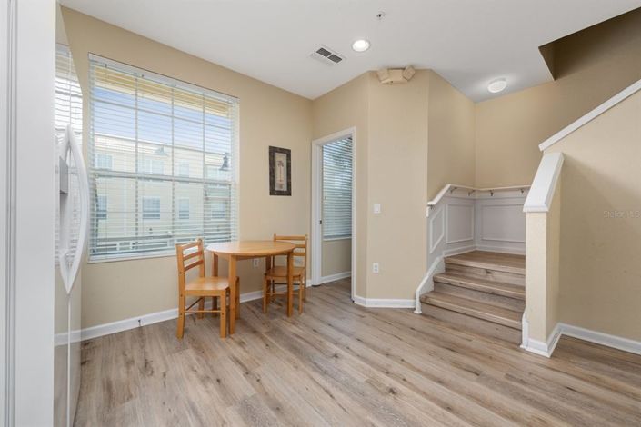 Image No.12-3 Bed Townhouse for sale