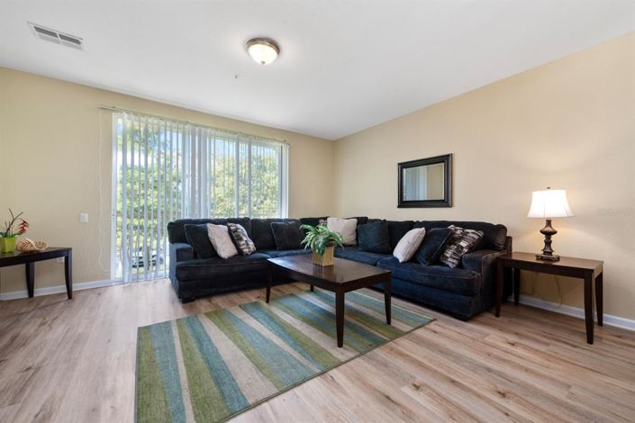 Image No.16-3 Bed Townhouse for sale