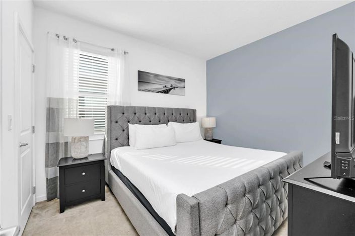 Image No.28-8 Bed House for sale