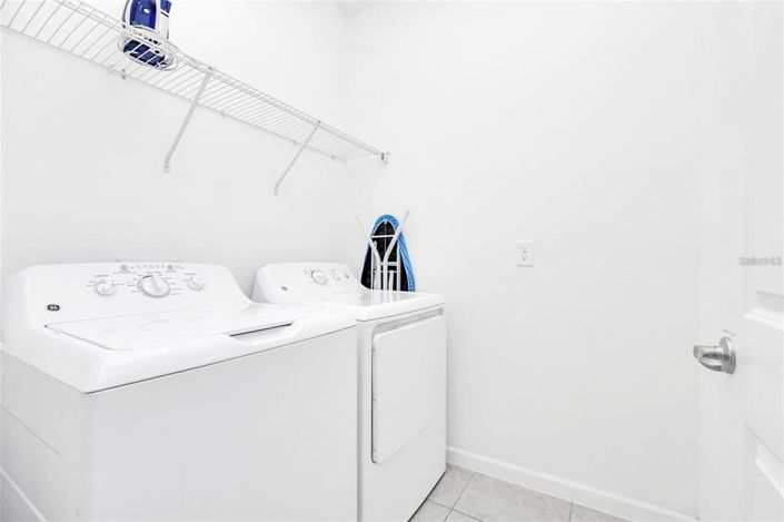 Image No.30-8 Bed House for sale