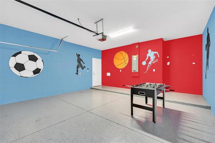 Image No.32-8 Bed House for sale