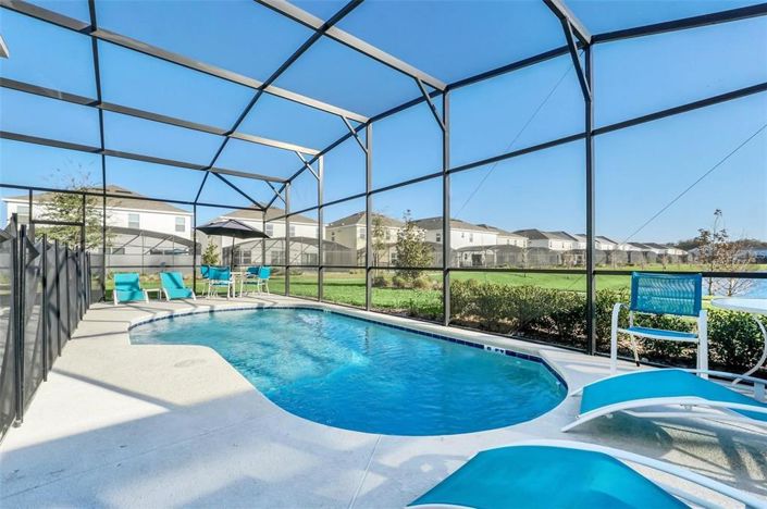 Image No.33-8 Bed House for sale