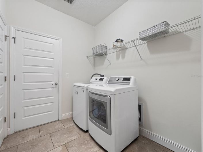 Image No.23-Maison de 4 chambres à vendre à Saint John