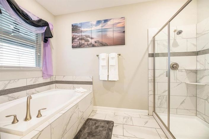 Image No.17-8 Bed House for sale