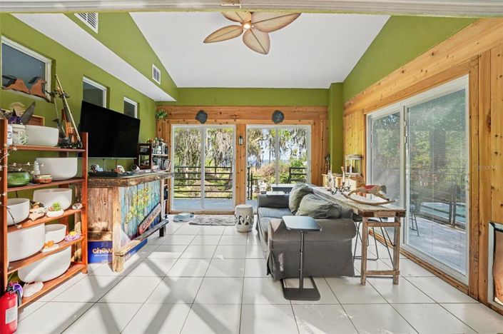 Image No.6-2 Bed House for sale