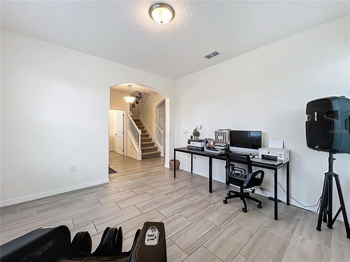 Image No.9-3 Bed House for sale