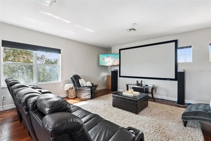 Image No.23-5 Bed House for sale