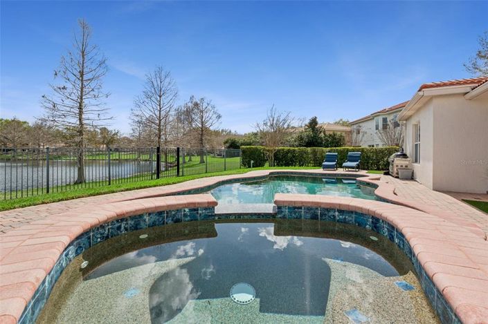 Image No.41-5 Bed House for sale