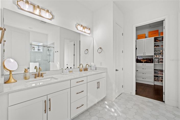 Image No.16-3 Bed House for sale