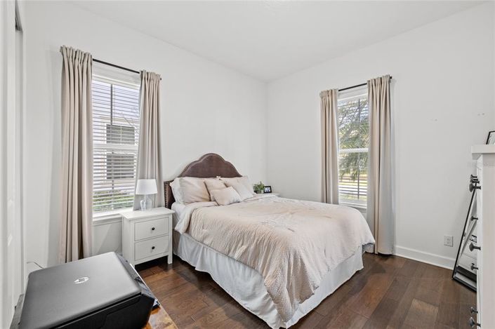 Image No.8-3 Bed House for sale