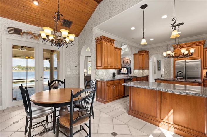 Image No.19-4 Bed House for sale