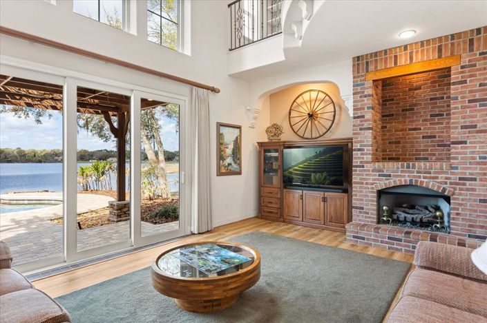 Image No.21-4 Bed House for sale