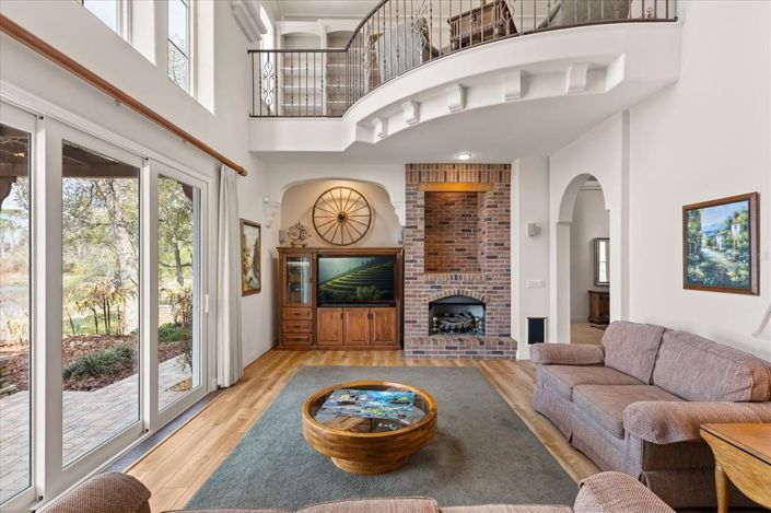 Image No.23-4 Bed House for sale