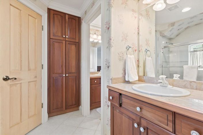 Image No.44-4 Bed House for sale