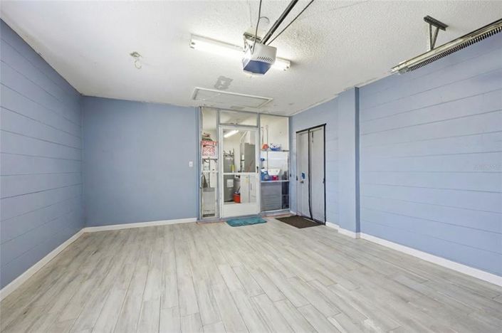 Image No.28-2 Bed House for sale