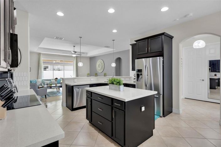 Image No.13-5 Bed House for sale