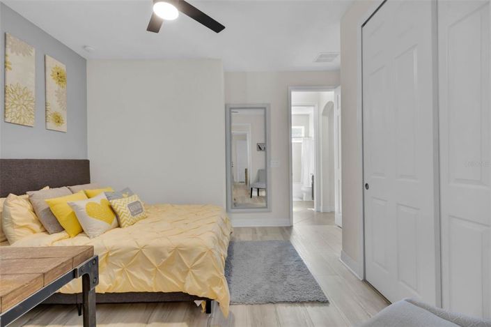 Image No.28-5 Bed House for sale