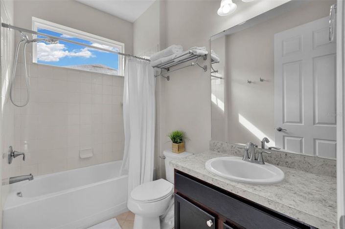 Image No.33-5 Bed House for sale